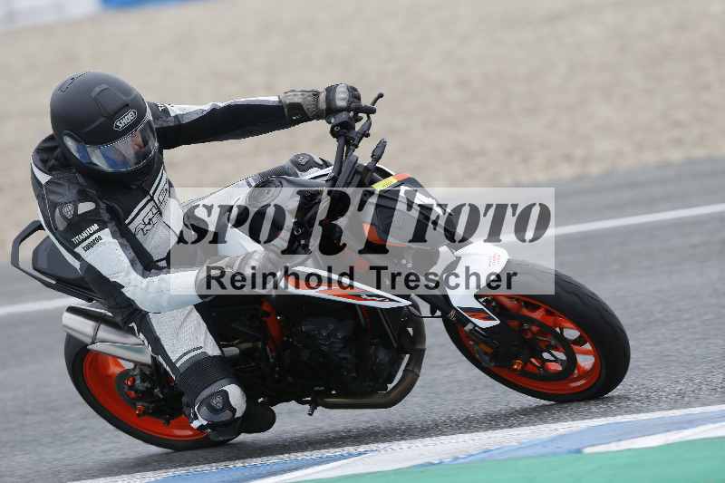 Archiv-2025/02 28.-31.01.2025 Moto Center Thun Jerez/gruen-green/4